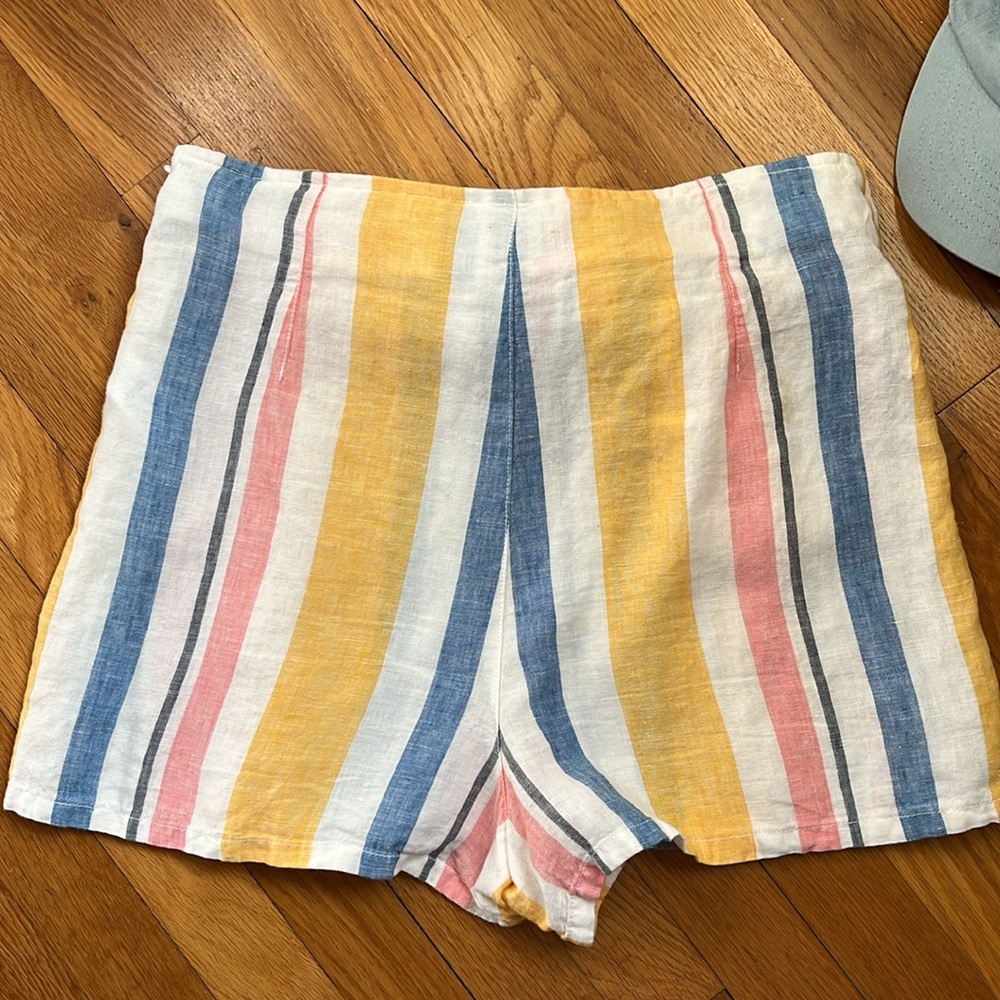 C&C CALIFORNIA 100% Linen Striped Shorts - Picture 5 of 6